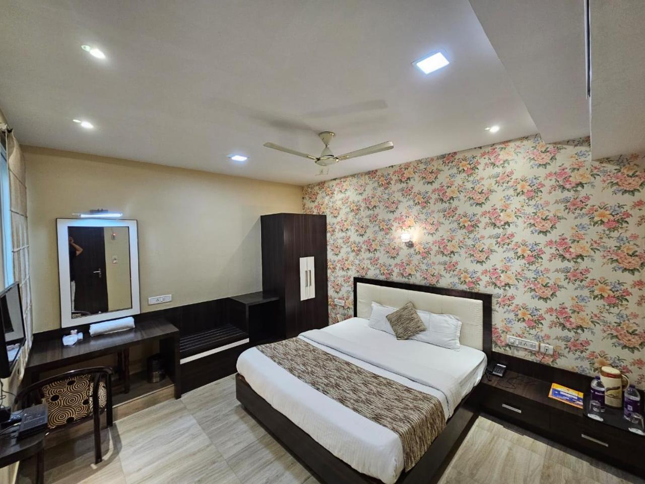 Royal Guest House Varanasi Bagian luar foto