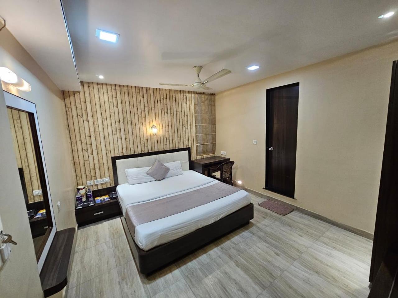 Royal Guest House Varanasi Bagian luar foto